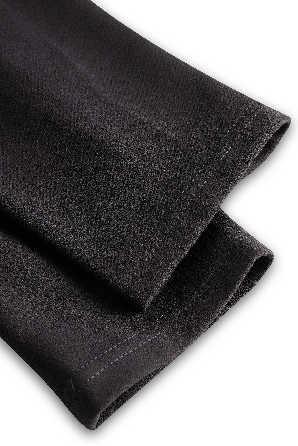 Selvianeé | Refined Black Belted Dress