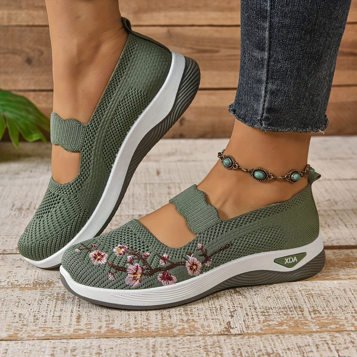 Breathable Slip On Shoes Lightweight Floral Mesh