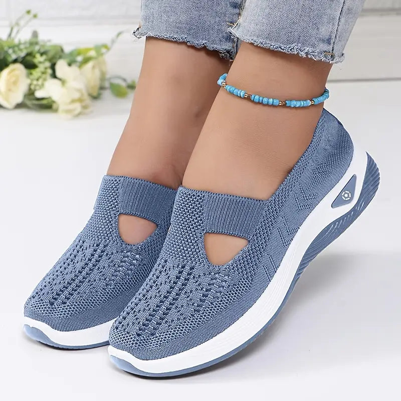 Breathable Slip On Athletic Shoes Lightweight Knit Comfort