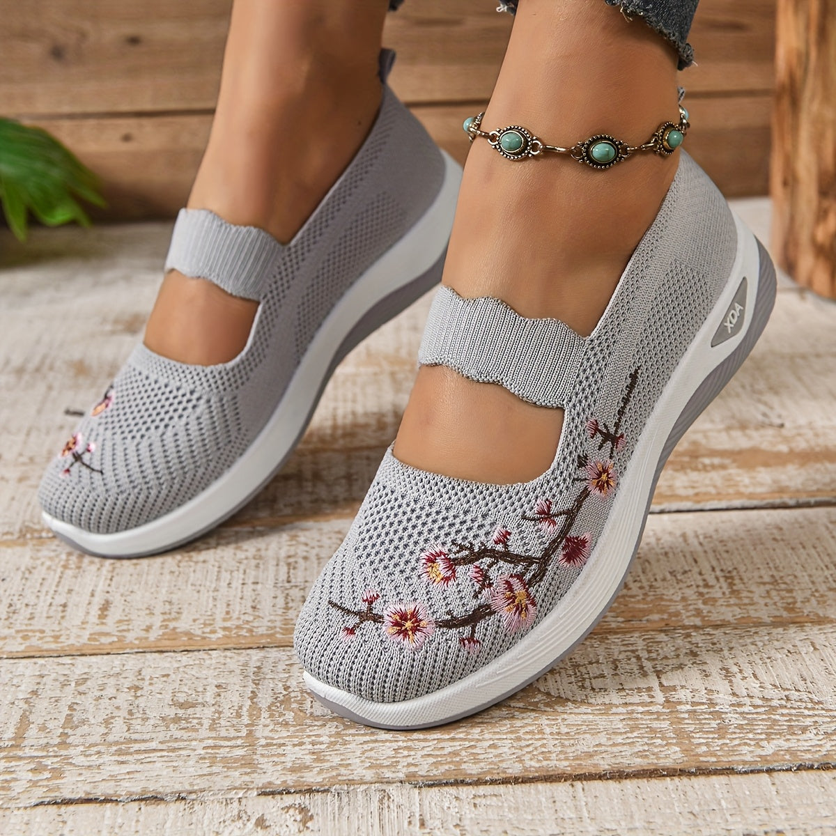 Breathable Slip On Shoes Lightweight Floral Mesh