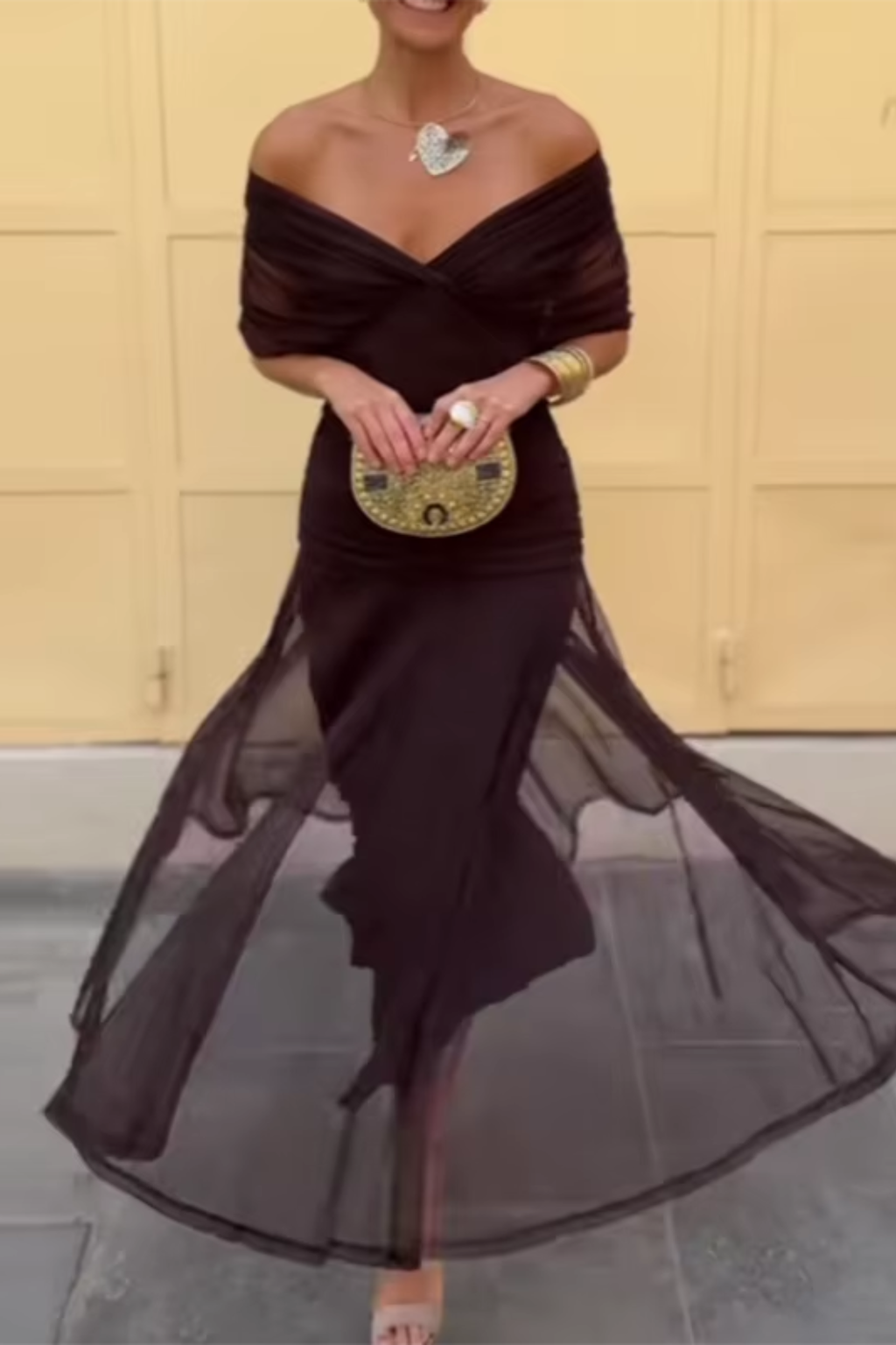 Louise | Chic V-Neck Maxi Dress for Special Occasions
