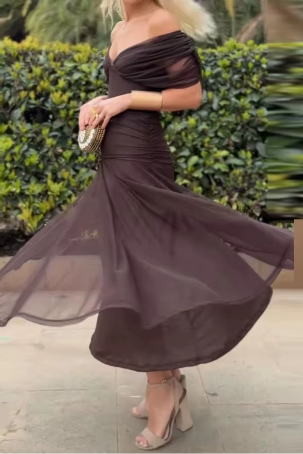 Louise | Chic V-Neck Maxi Dress for Special Occasions