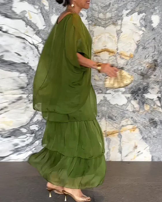 Lara – Graceful Maxi Dress with Flowing Design