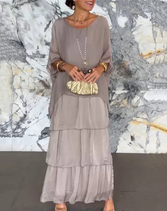 Lara – Graceful Maxi Dress with Flowing Design