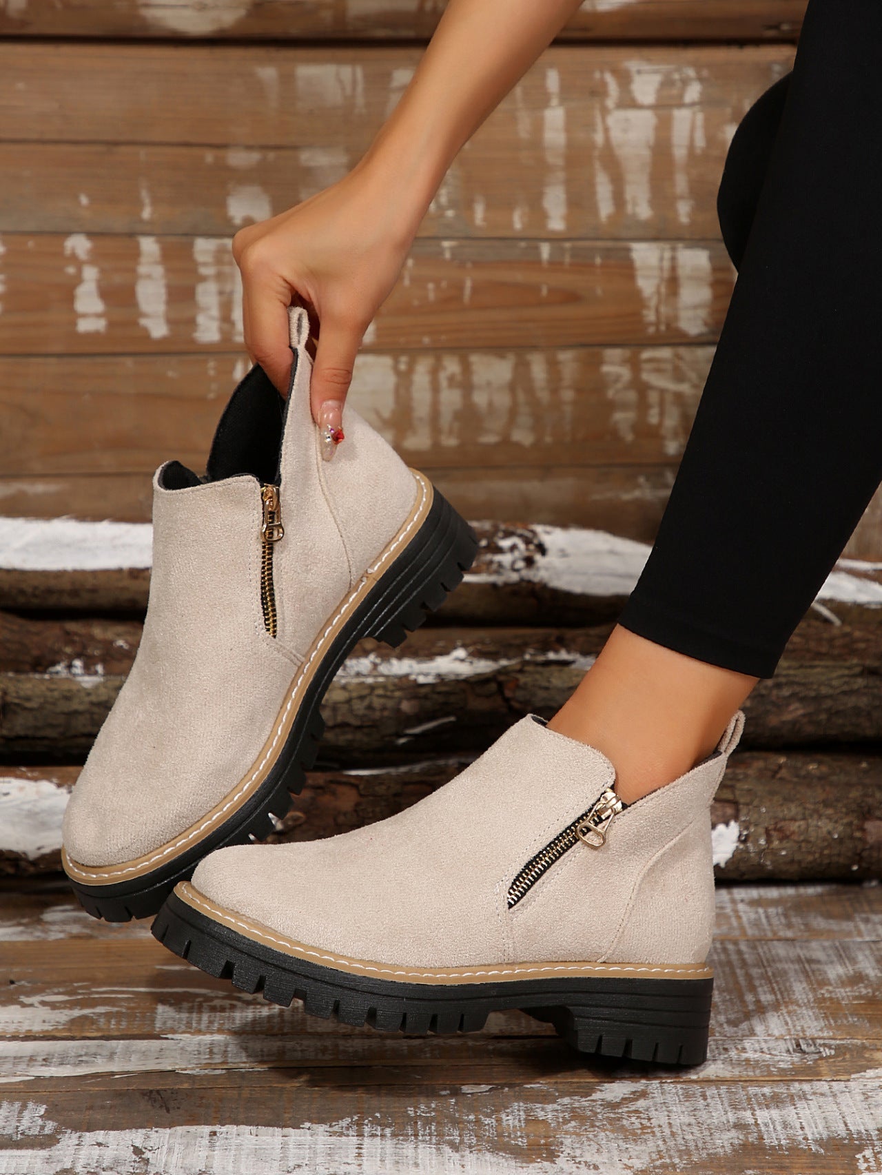 Velirissea | Orthopaedic Ankle Boots