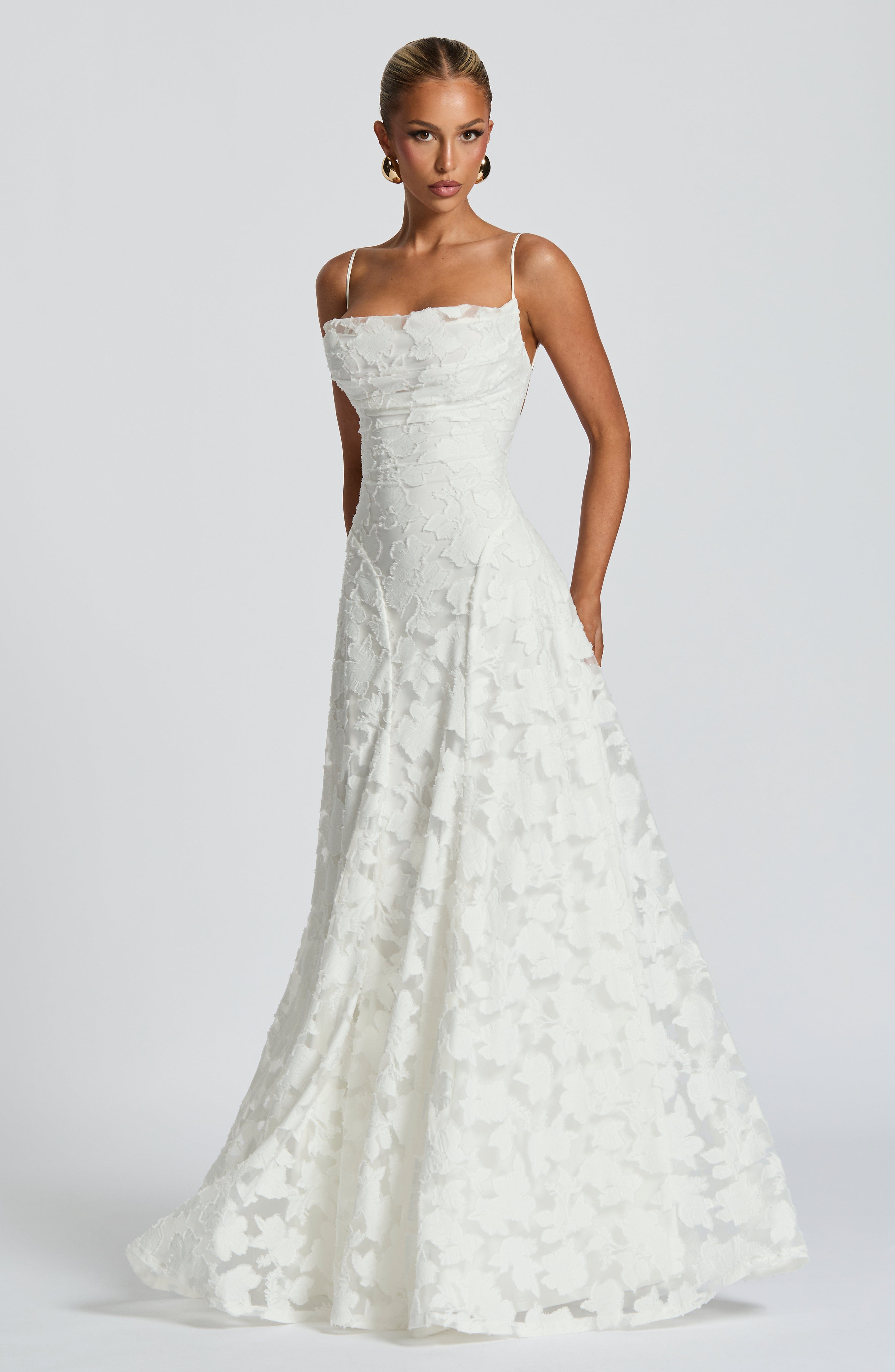 Melioraine | Elegant Flowing Maxi Dress